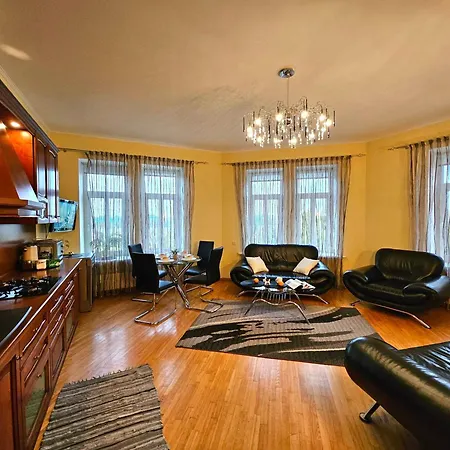 Old Town With Stunning River View Steps By Dome Square And Presidential Castle Apartment