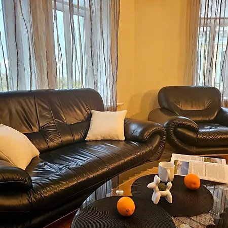 Old Town 2 Bedroom With Stunning River View By Dome Square And Presidential Castle