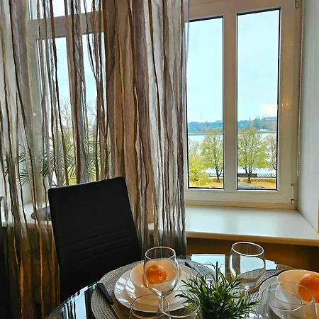 Old Town 2 Bedroom With Stunning River View By Dome Square And Presidential Castle *