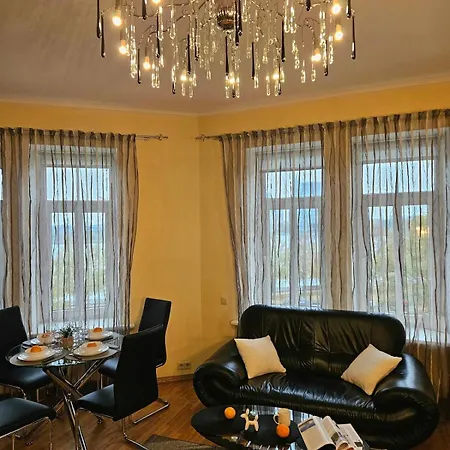 Old Town 2 Bedroom With Stunning River View By Dome Square And Presidential Castle Appartamento *