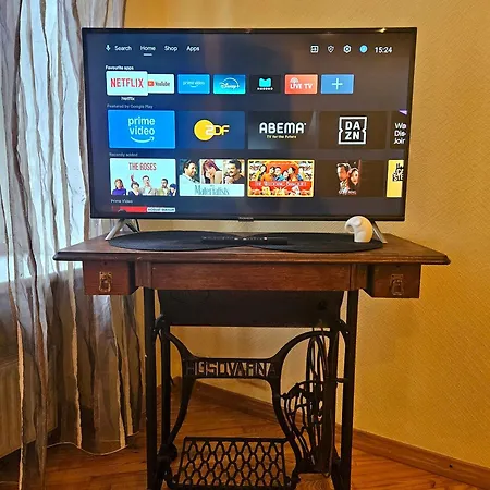 Old Town 2 Bedroom With Stunning River View By Dome Square And Presidential Castle Riga