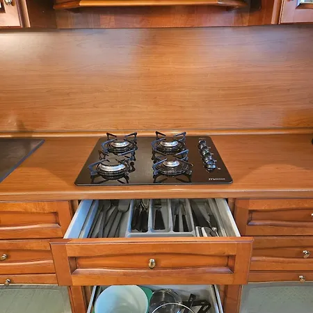 Old Town 2 Bedroom With Stunning River View By Dome Square And Presidential Castle Lägenhet Riga