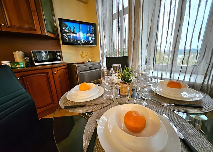 公寓 Old Town With Stunning River View Steps By Dome Square And Presidential Castle *