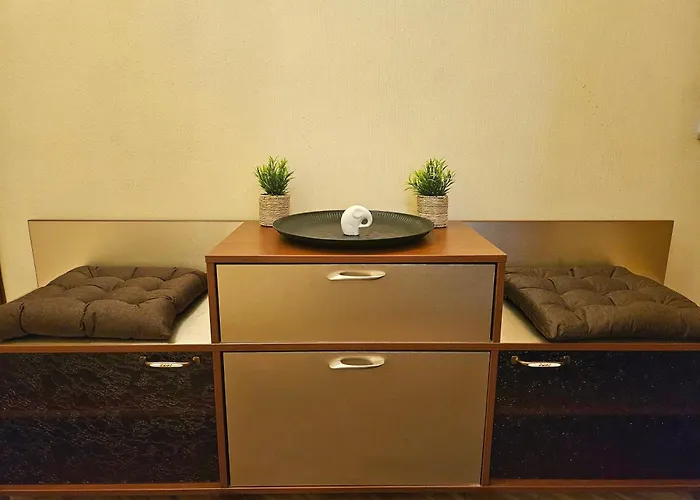 Old Town With Stunning River View Steps By Dome Square And Presidential Castle 公寓 *