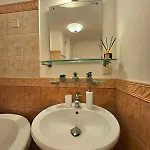 Old Town With Stunning River View Steps By Dome Square And Presidential Castle 아파트